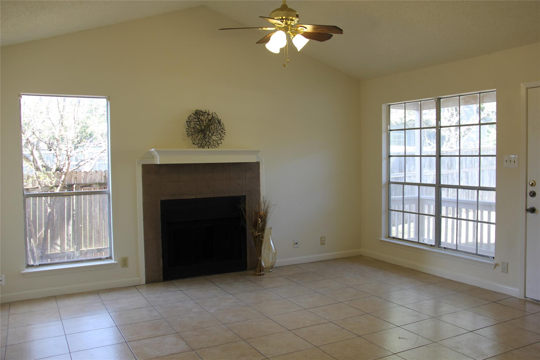 11611 Rustic Rock Dr # B, Austin, TX 78750