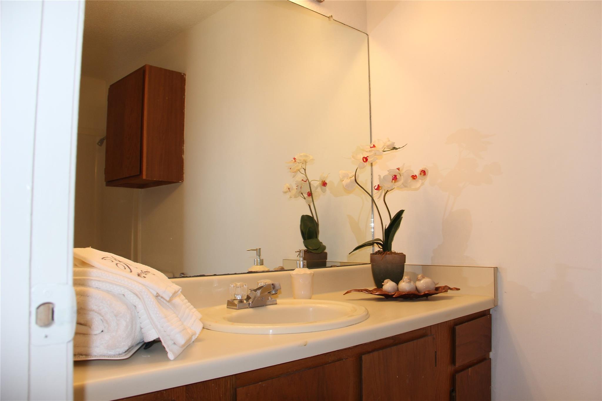 11611 Rustic Rock Dr # B, Austin, TX 78750