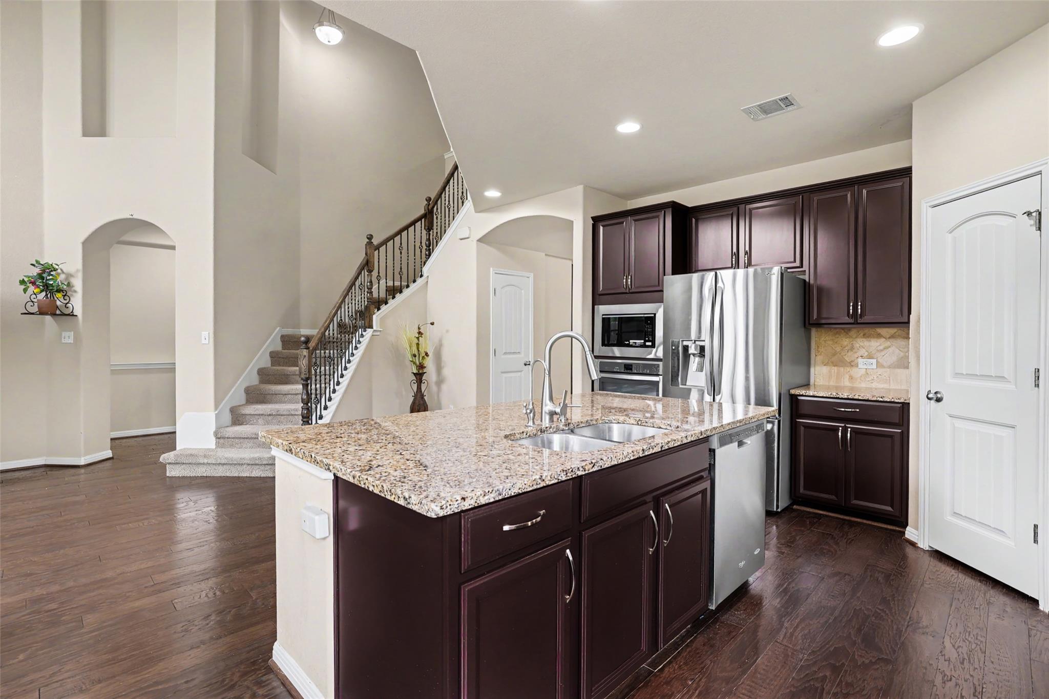 1008 Fred Couples Ct, Round Rock, TX 78664