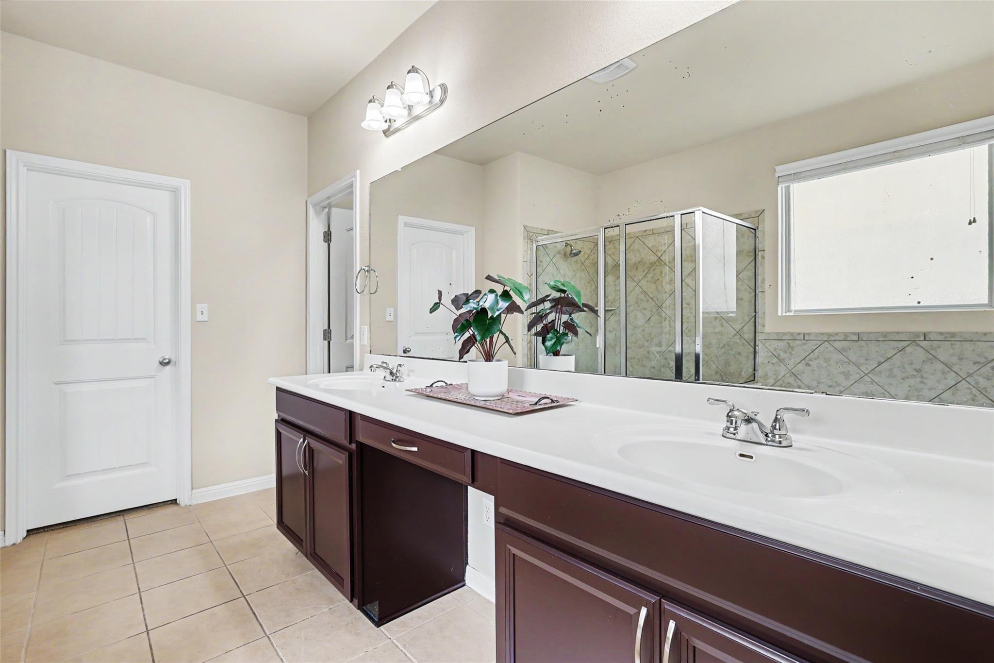 1008 Fred Couples Ct, Round Rock, TX 78664