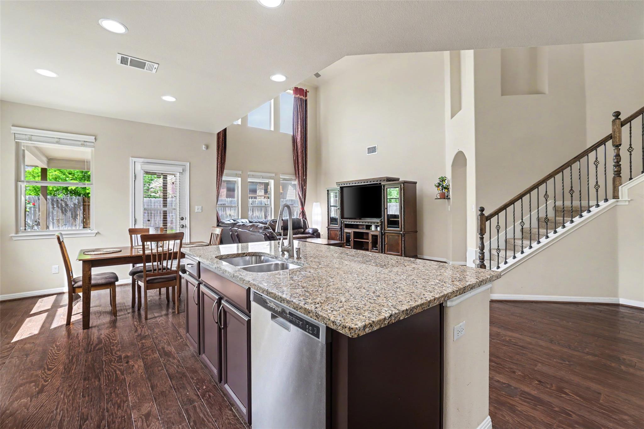 1008 Fred Couples Ct, Round Rock, TX 78664