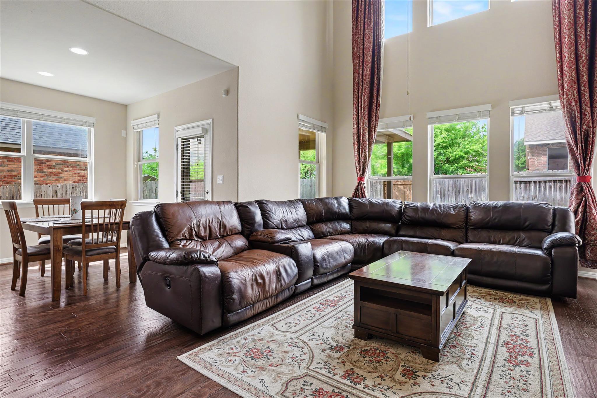 1008 Fred Couples Ct, Round Rock, TX 78664