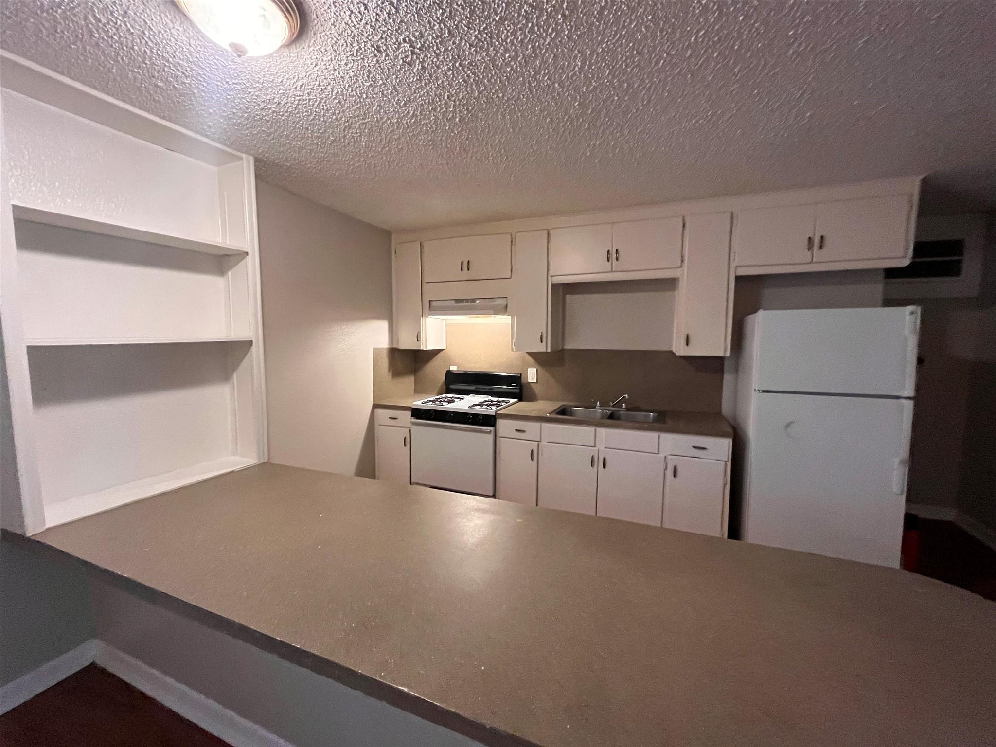 3106 Duval St # 103, Austin, TX 78705