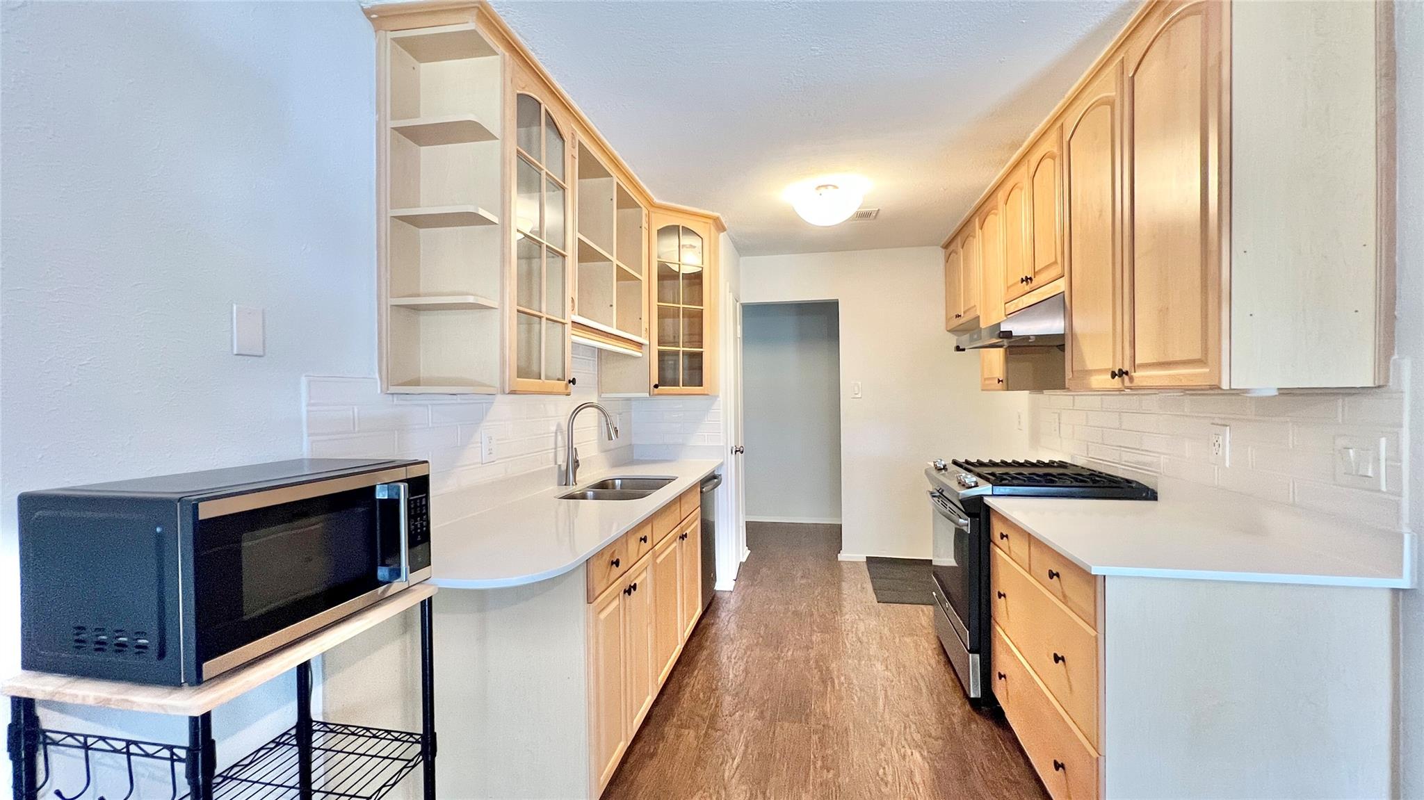 8308 Roan Ln, Austin, TX 78736