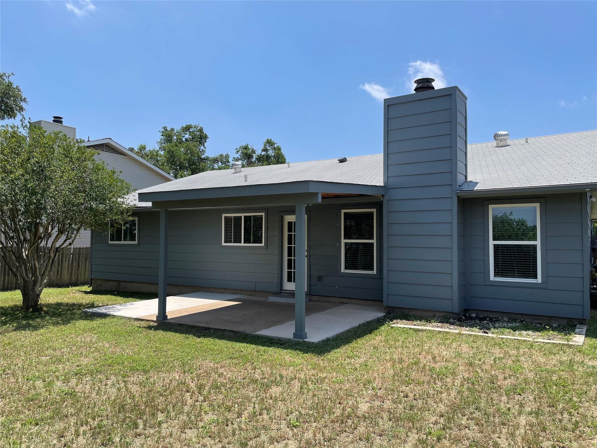 8308 Roan Ln, Austin, TX 78736