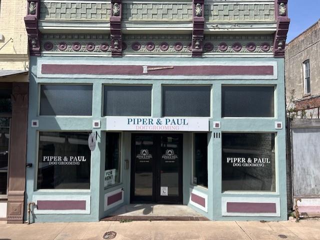 111 N Main St, Taylor, TX 76574