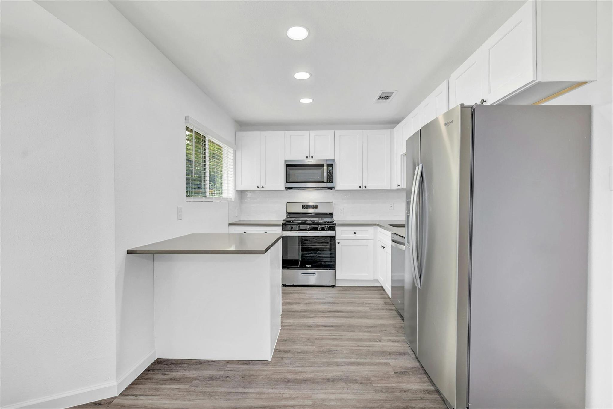 6506 King George Dr, Austin, TX 78745