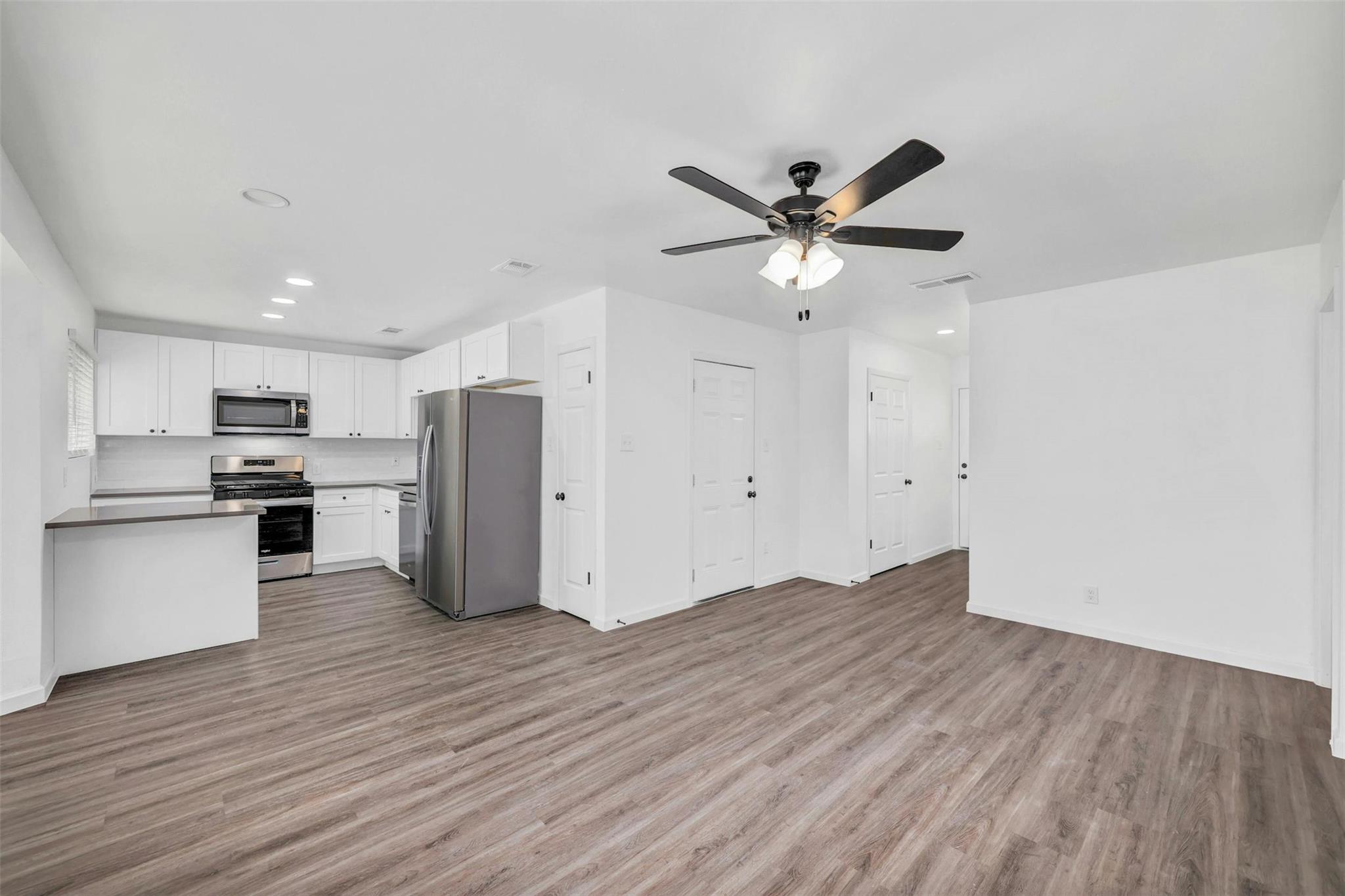 6506 King George Dr, Austin, TX 78745