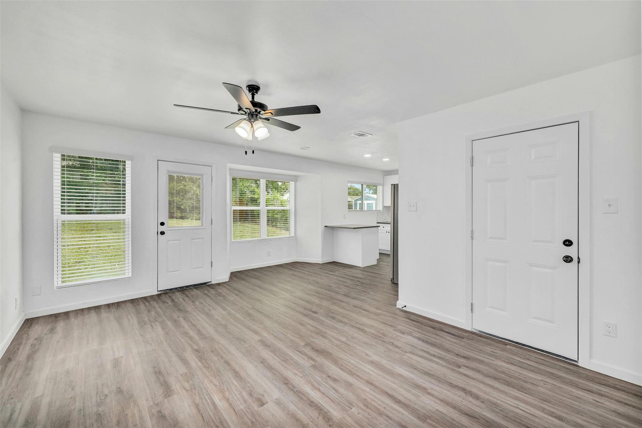 6506 King George Dr, Austin, TX 78745