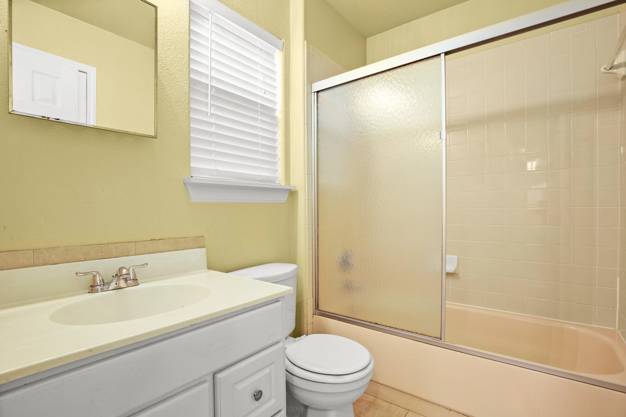 2610 E 3rd St # B, Austin, TX 78702