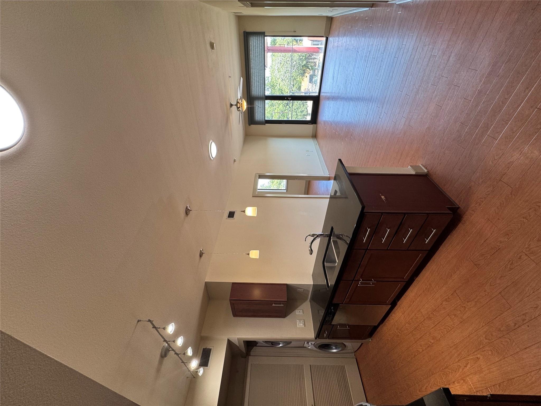 3016 Guadalupe St # 305, Austin, TX 78705