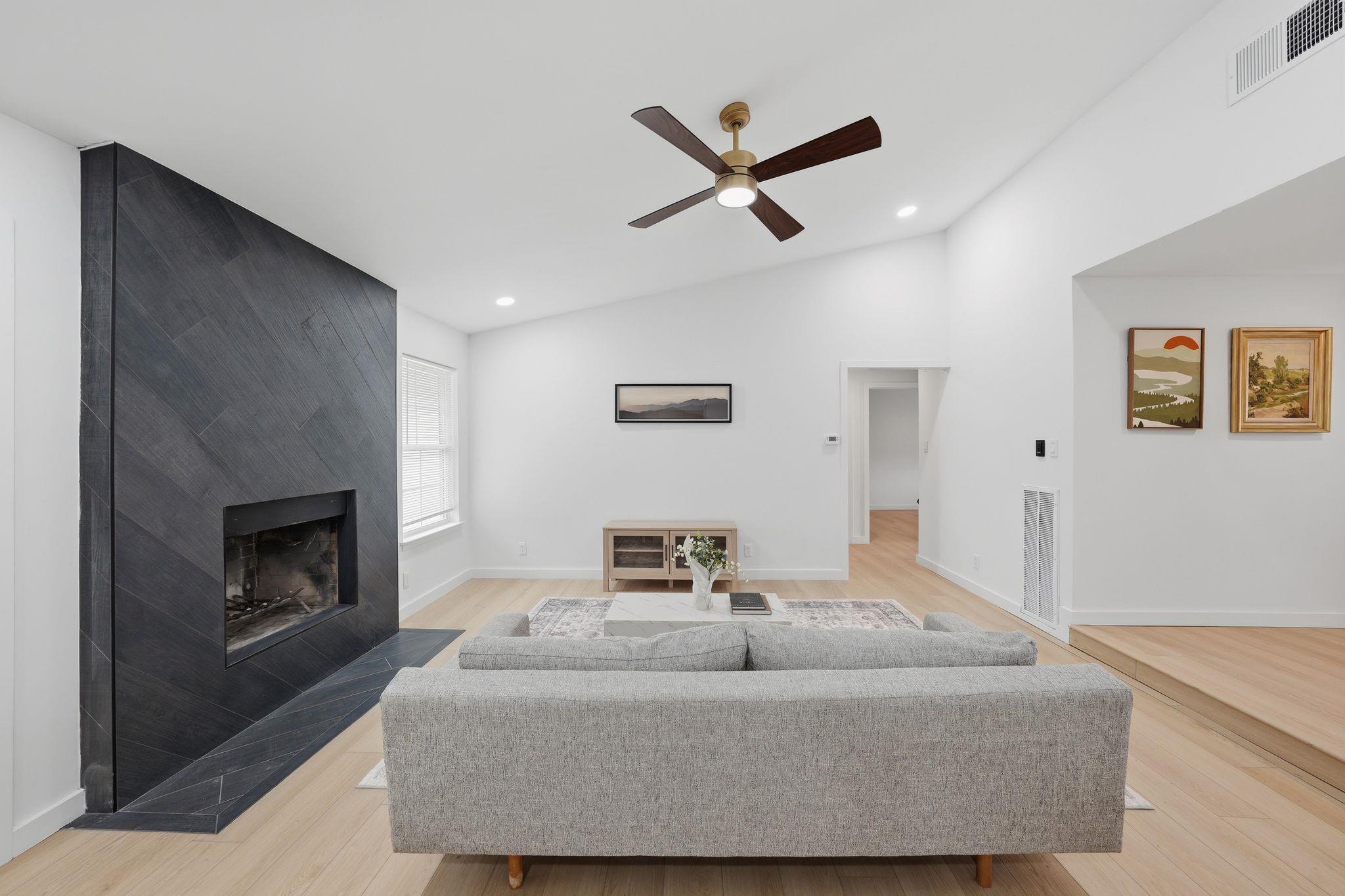 6804 Meadow Run, Austin, TX 78745