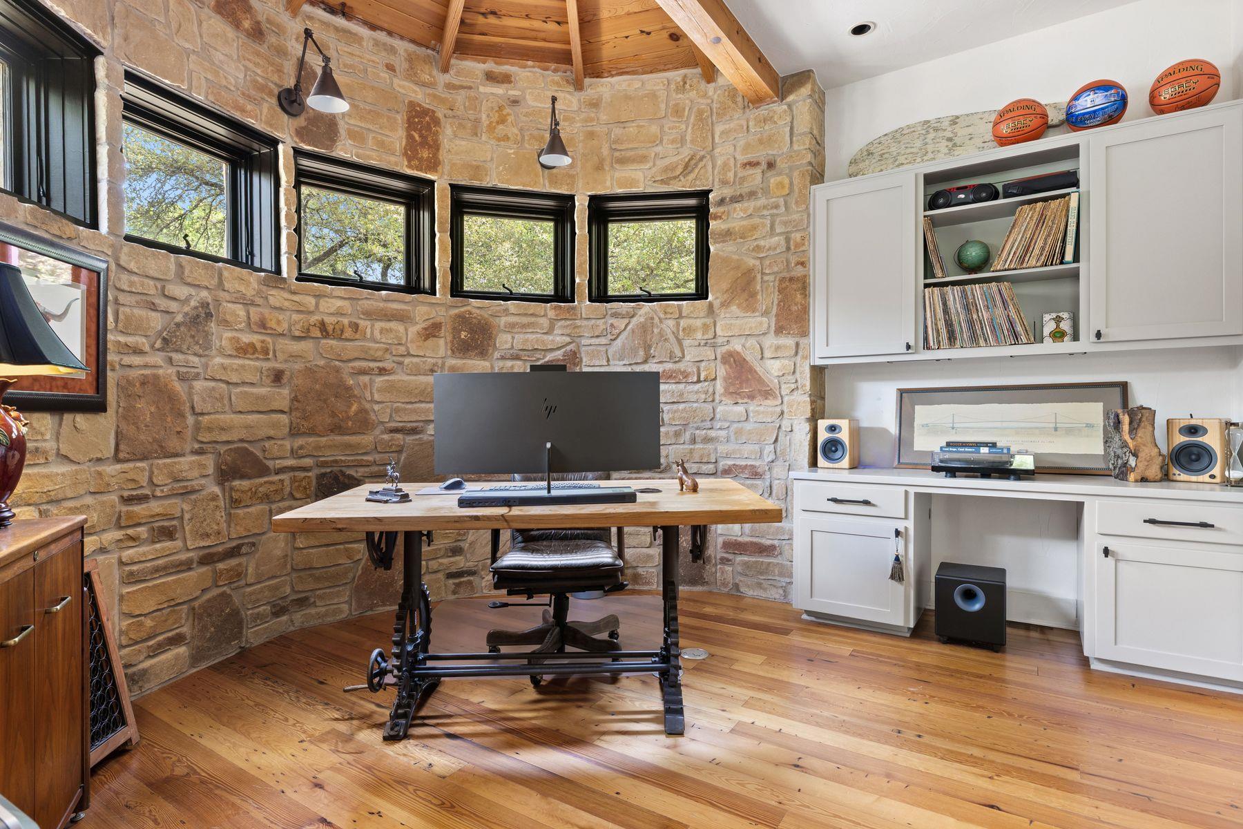 412 Champions Dr, Georgetown, TX 78628