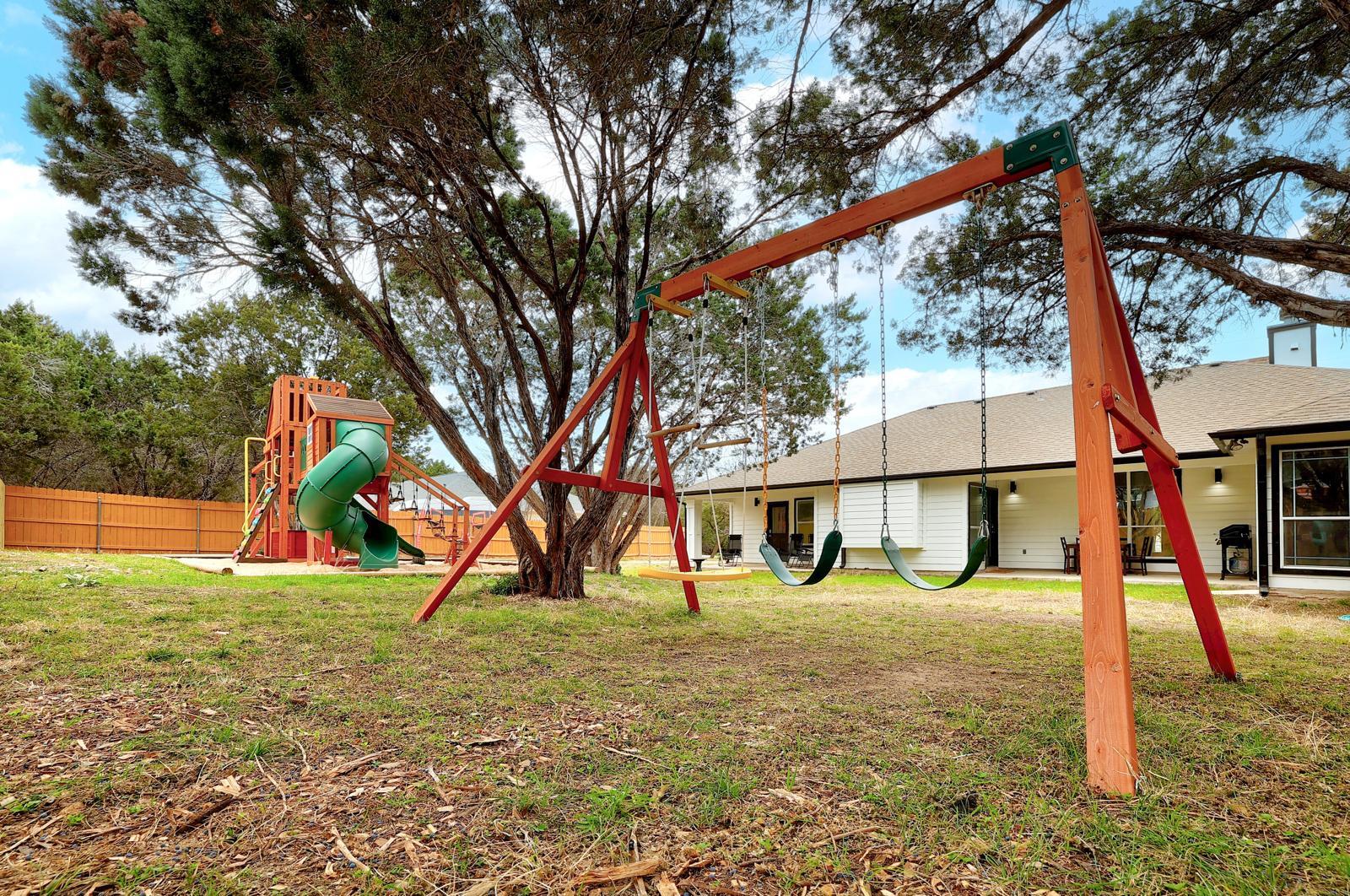 21006 Greenpark Dr, Lago Vista, TX 78645