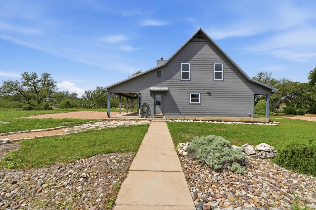 25429 Cove Dr, Spicewood, TX 78669