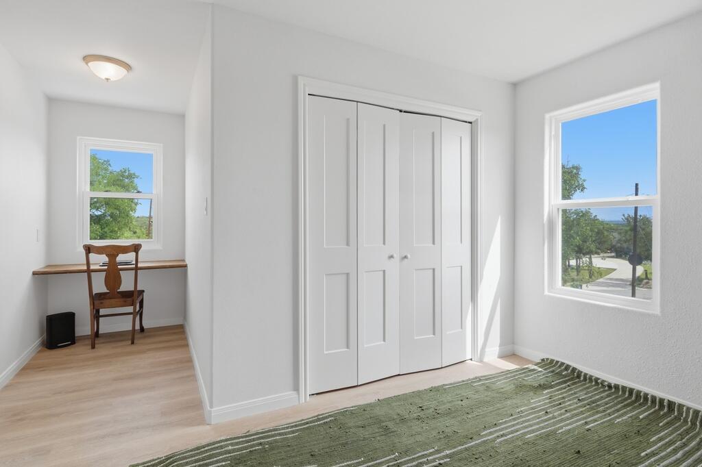 25429 Cove Dr, Spicewood, TX 78669