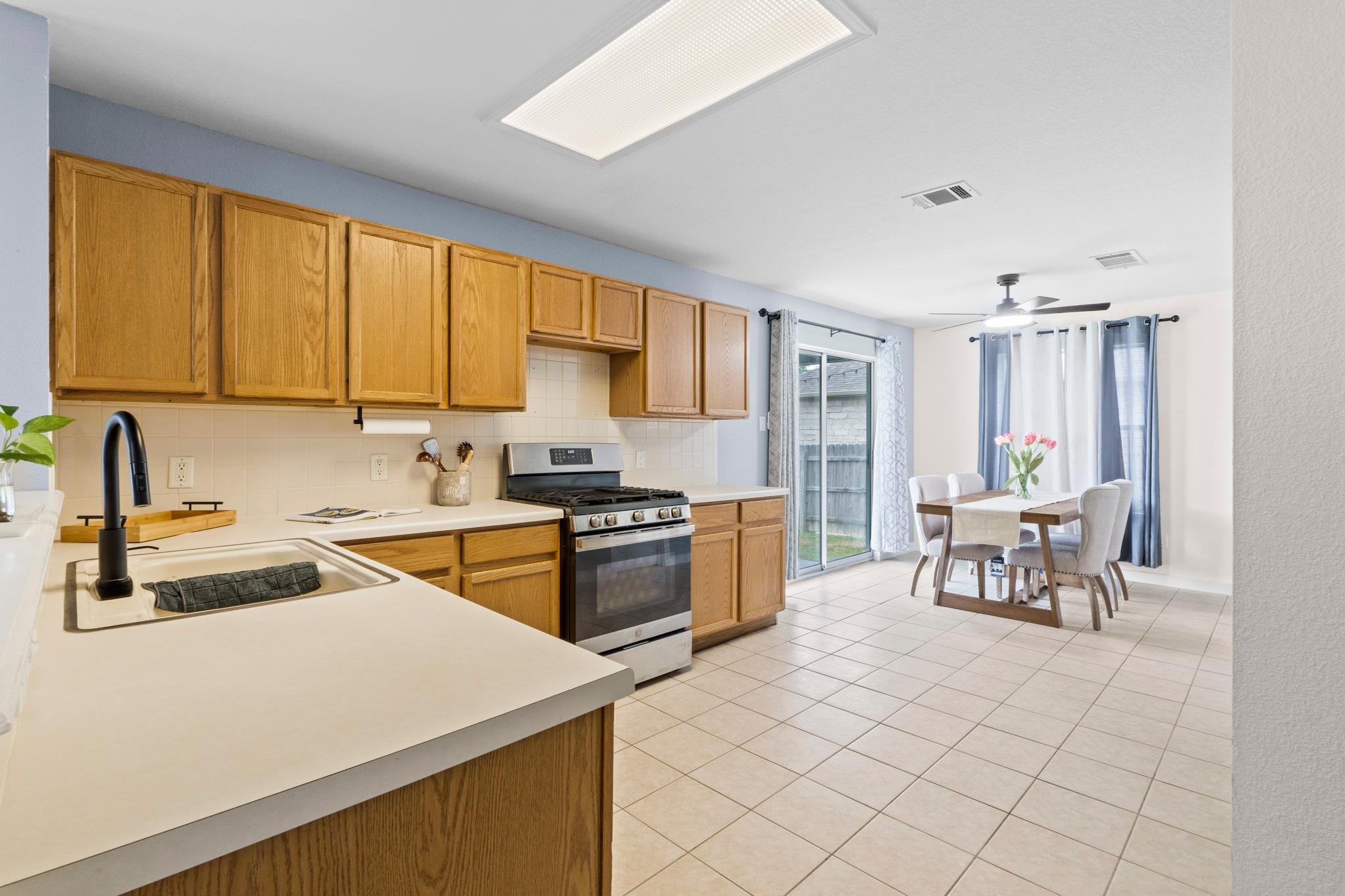 3811 Laurel Ridge Dr, Round Rock, TX 78665