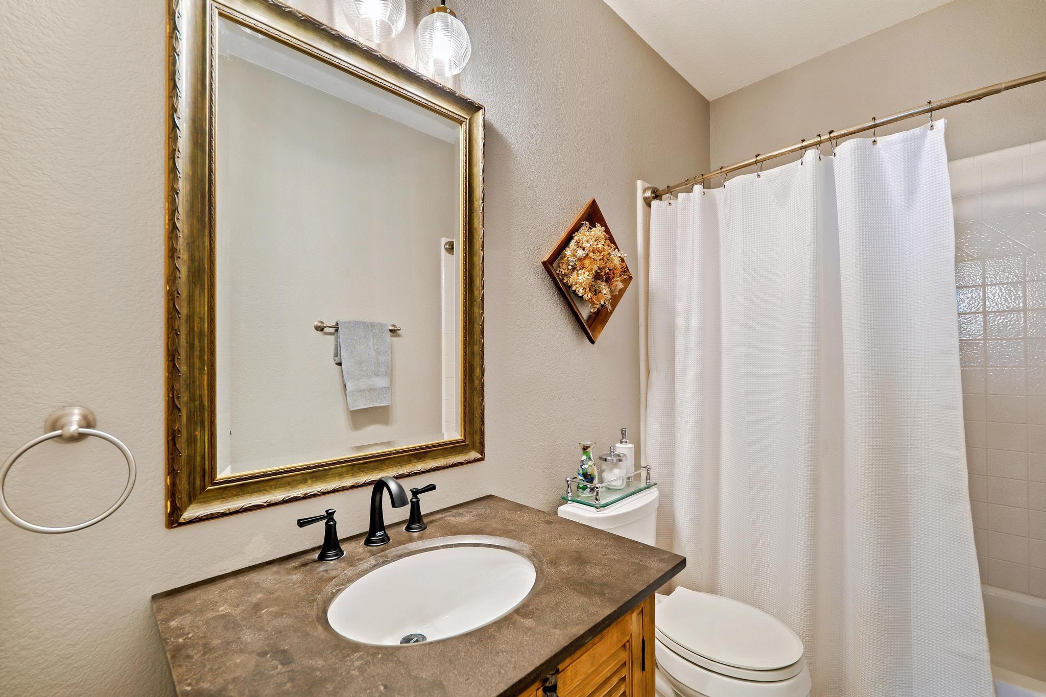 3413 Zebecca Creek Dr, Austin, TX 78732