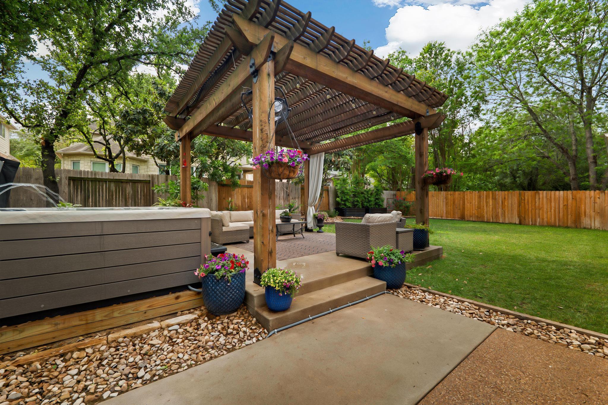 3413 Zebecca Creek Dr, Austin, TX 78732