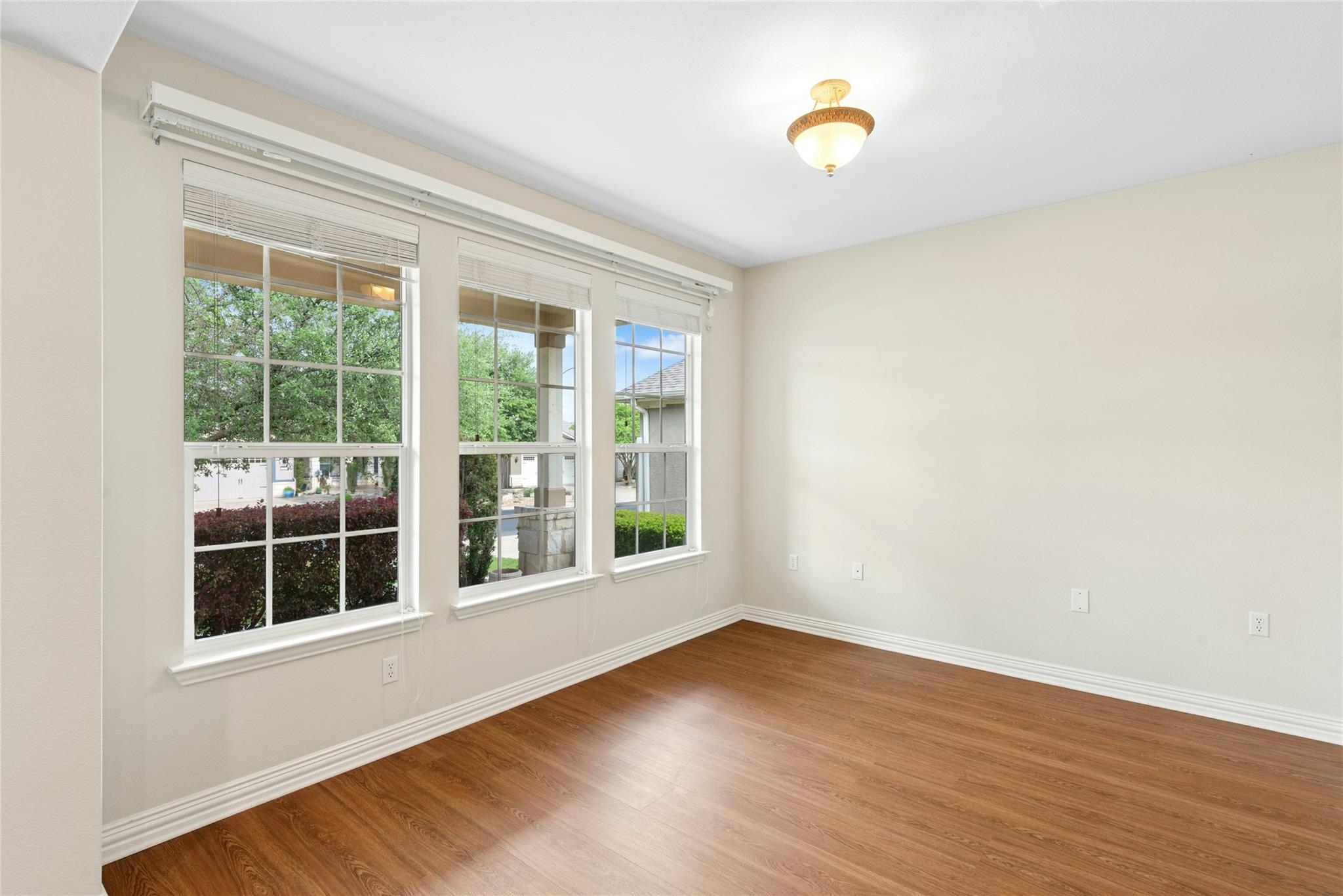 227 Duck Creek Ln, Georgetown, TX 78633