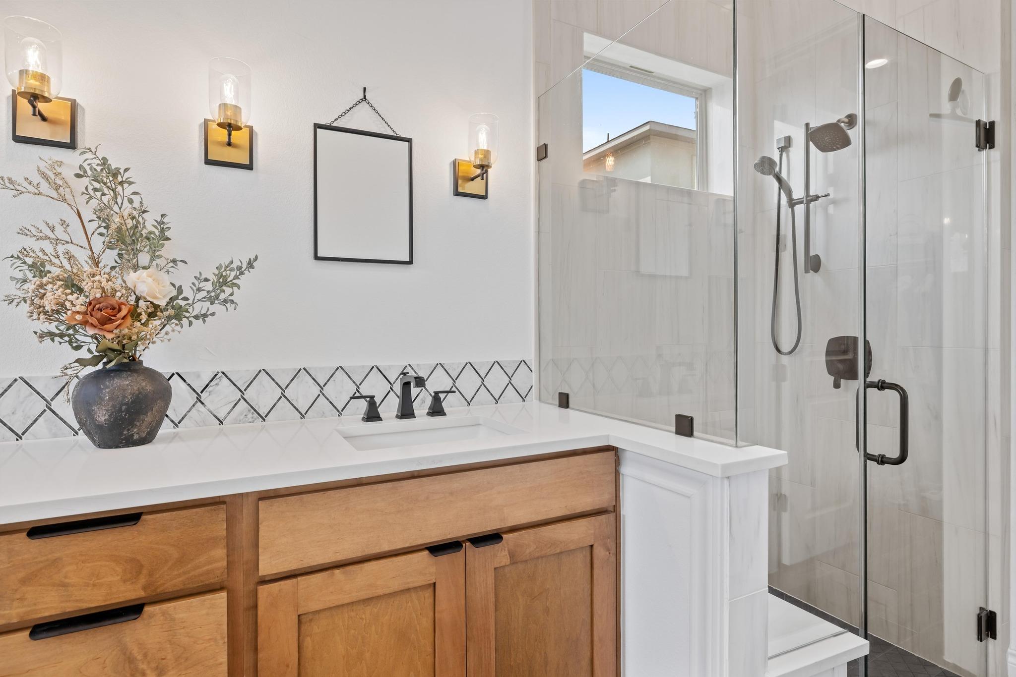 925 Indian Hawthorne Dr # GH-39, Georgetown, TX 78628