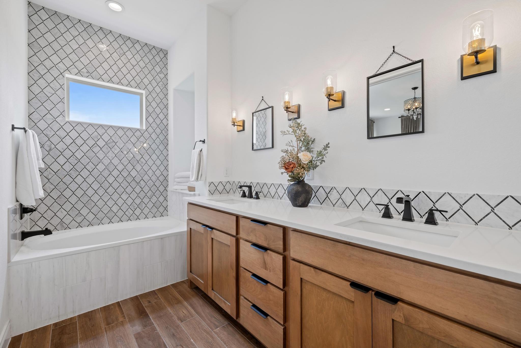 925 Indian Hawthorne Dr # GH-39, Georgetown, TX 78628