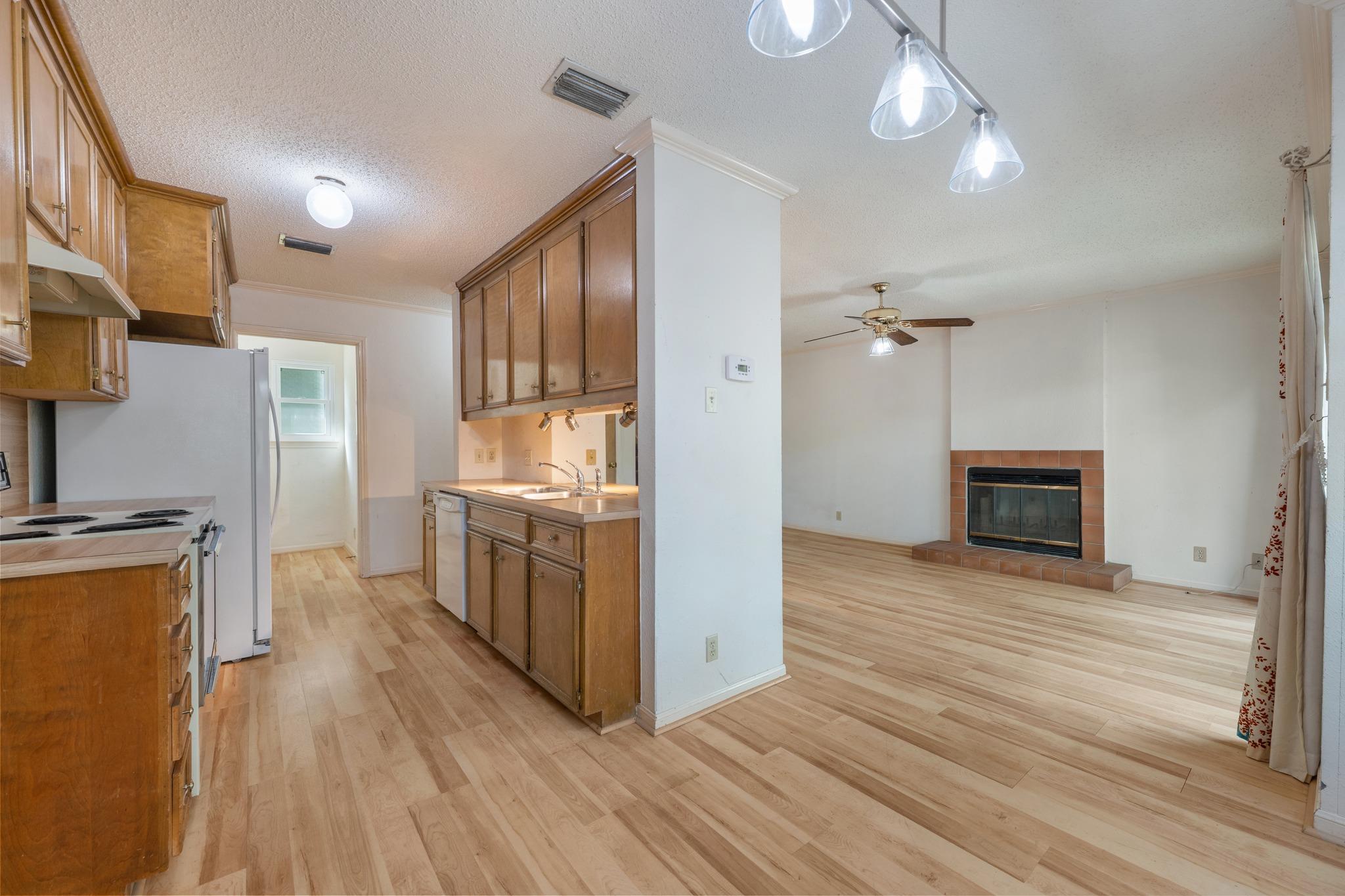 3845 Ranch Road 2222 # 19, Austin, TX 78731