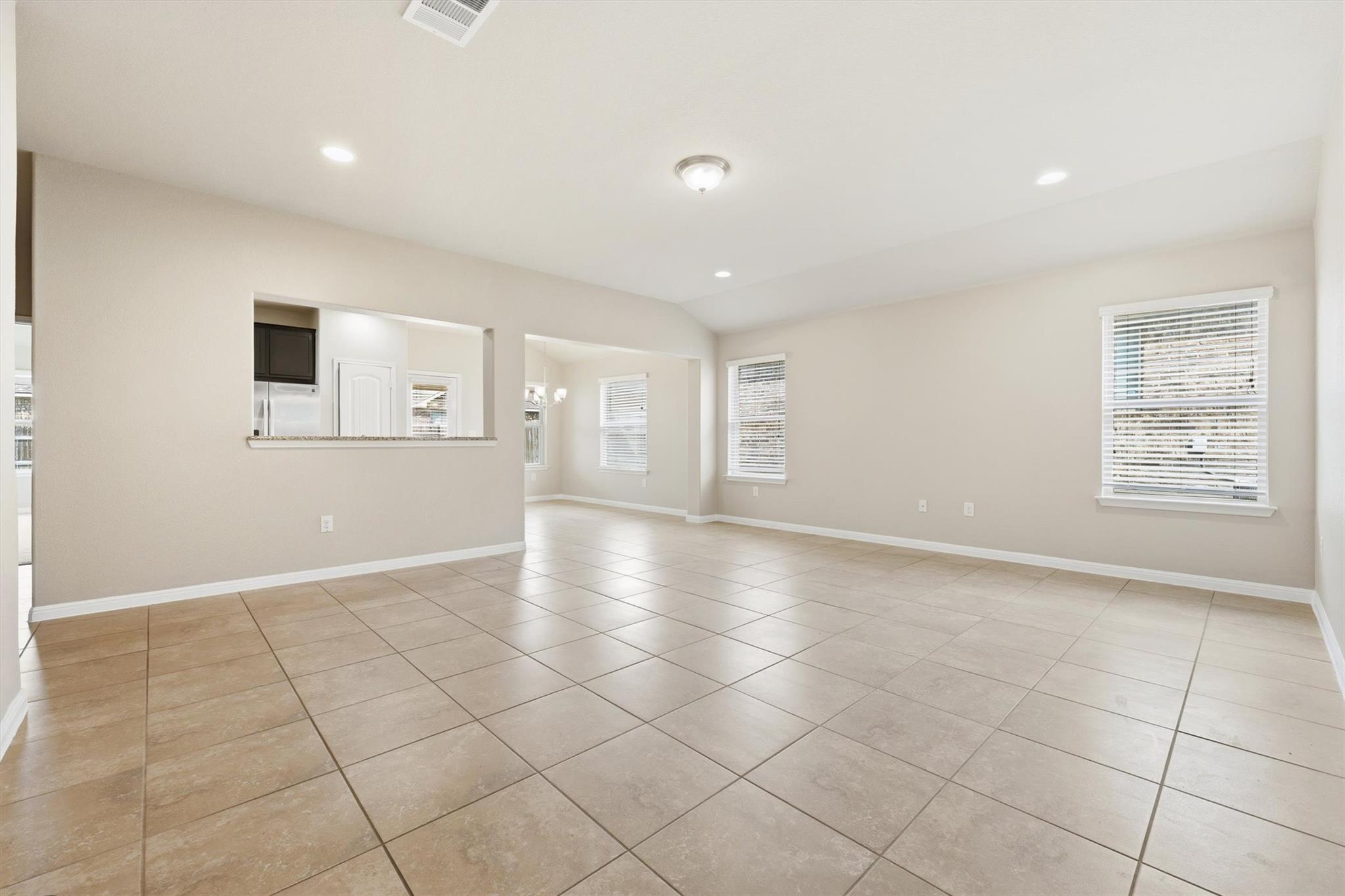 633 Carly Ann Ln, Leander, TX 78641