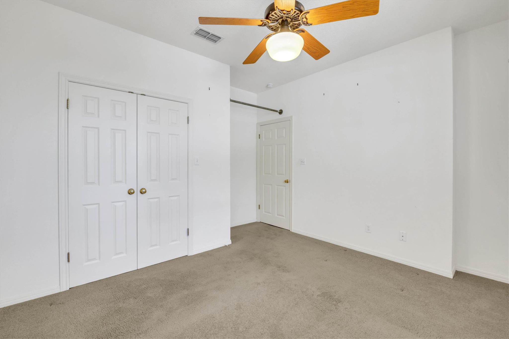 3016 Tradewind Dr, Spicewood, TX 78669