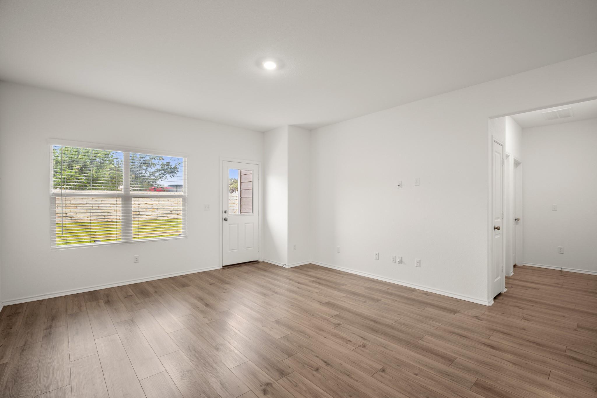 201 Mendoza, Kyle, TX 78640