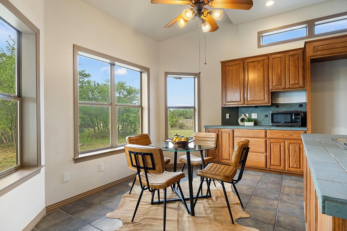 101 Maheo Way, Dripping Springs, TX 78620