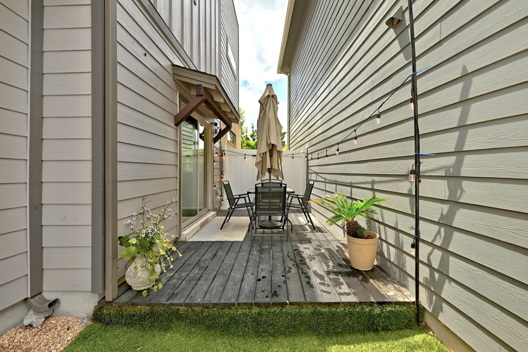 8009 Mellencamp Dr # 212, Austin, TX 78744