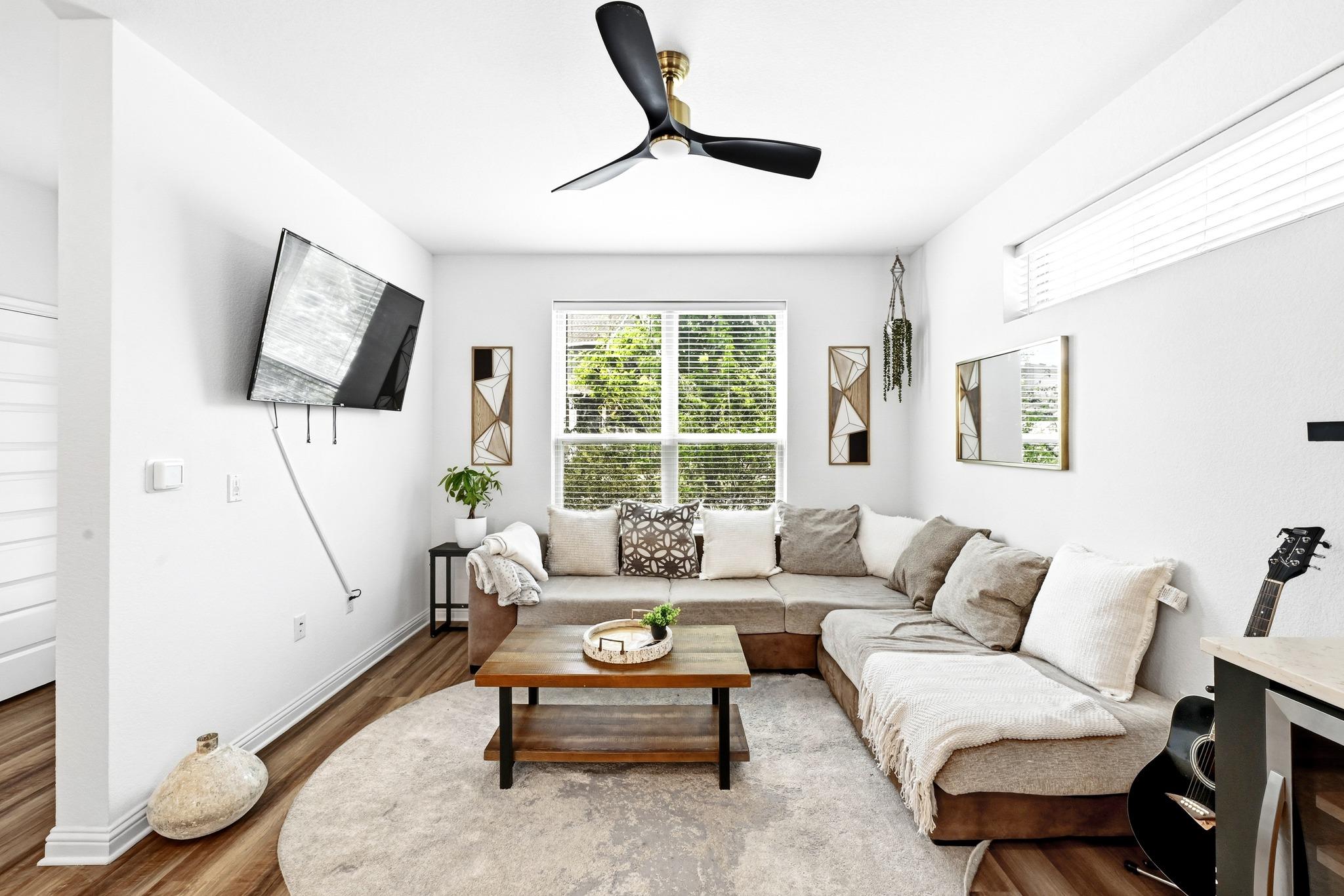 8009 Mellencamp Dr # 212, Austin, TX 78744