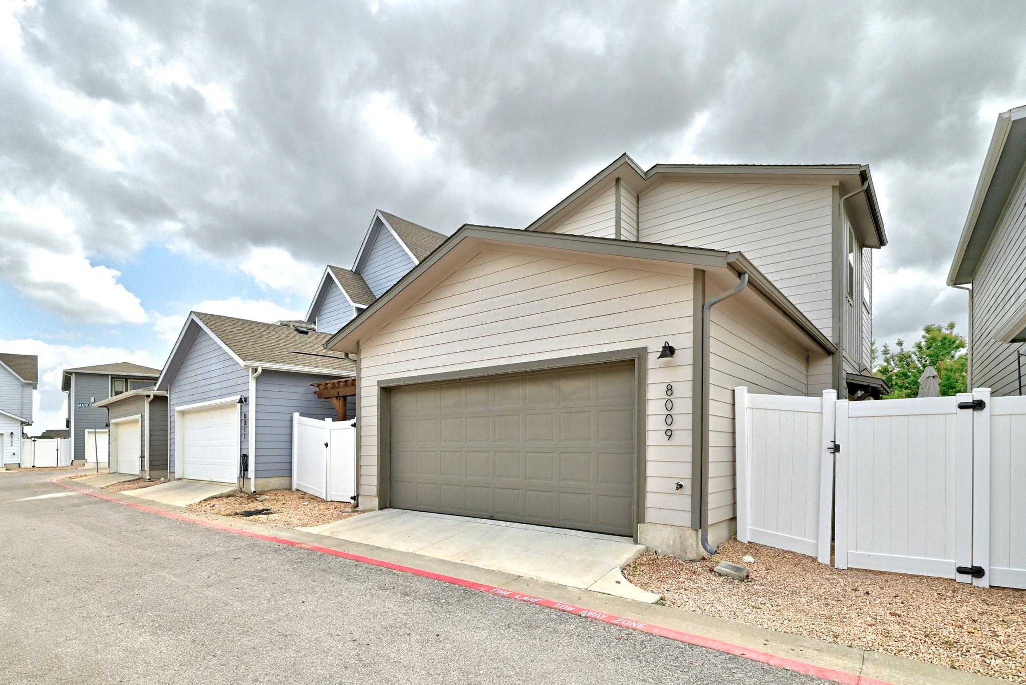 8009 Mellencamp Dr # 212, Austin, TX 78744