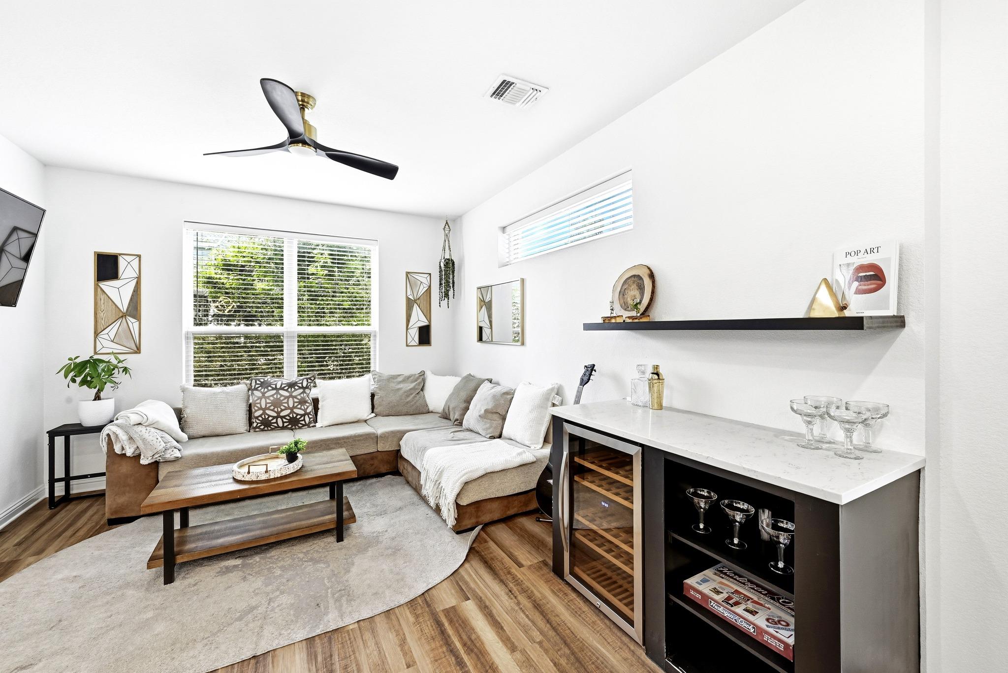 8009 Mellencamp Dr # 212, Austin, TX 78744