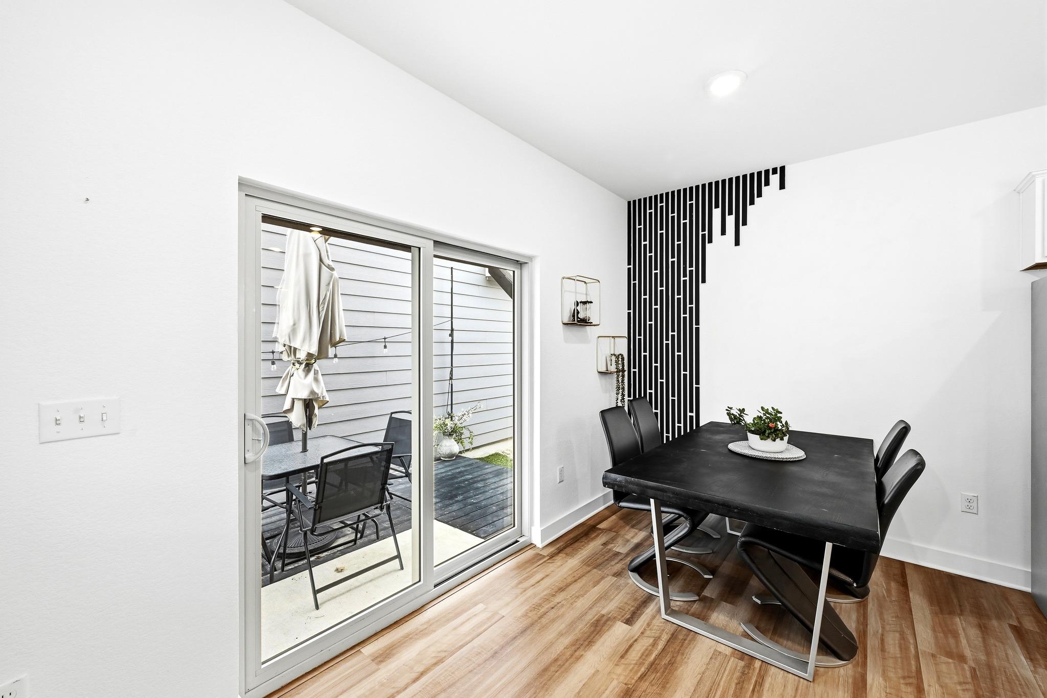 8009 Mellencamp Dr # 212, Austin, TX 78744