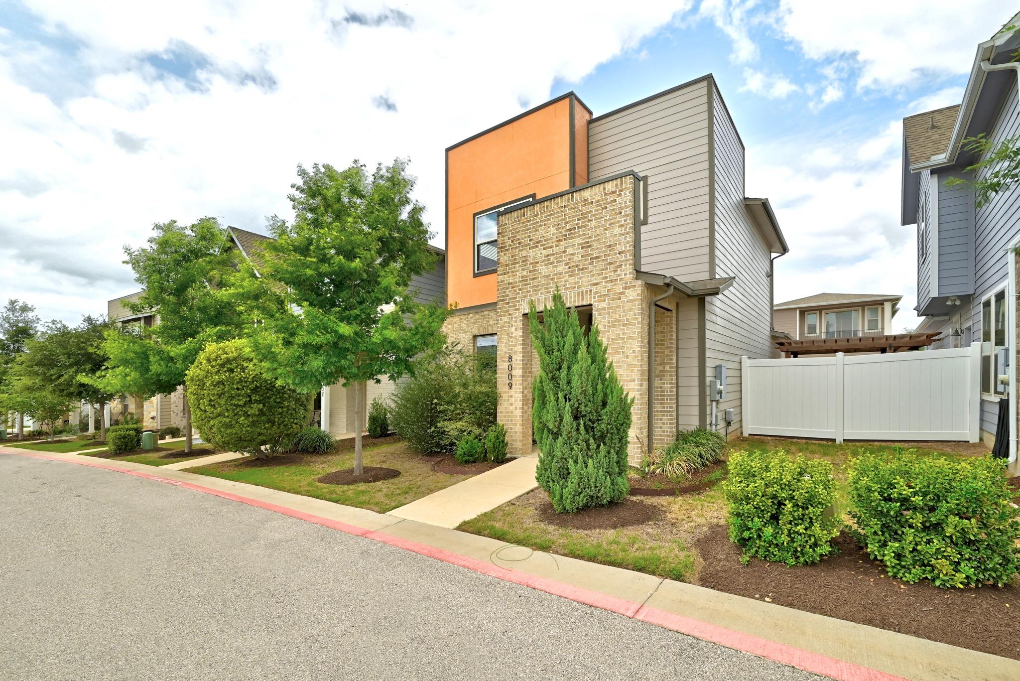 8009 Mellencamp Dr # 212, Austin, TX 78744