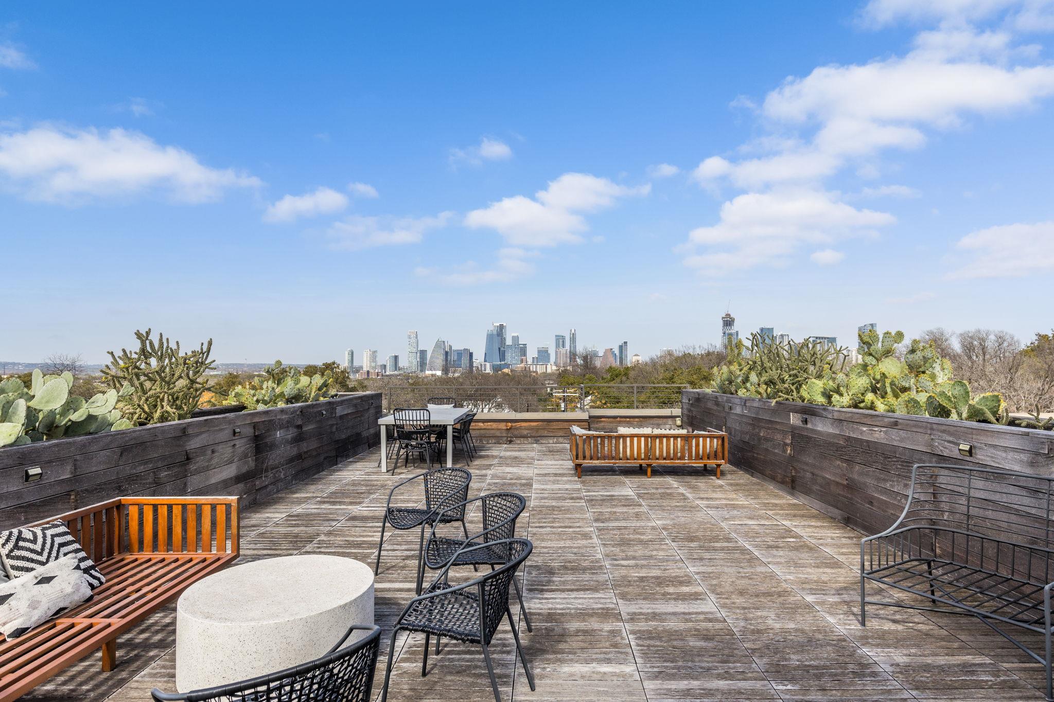 207 W Johanna St # 306, Austin, TX 78704