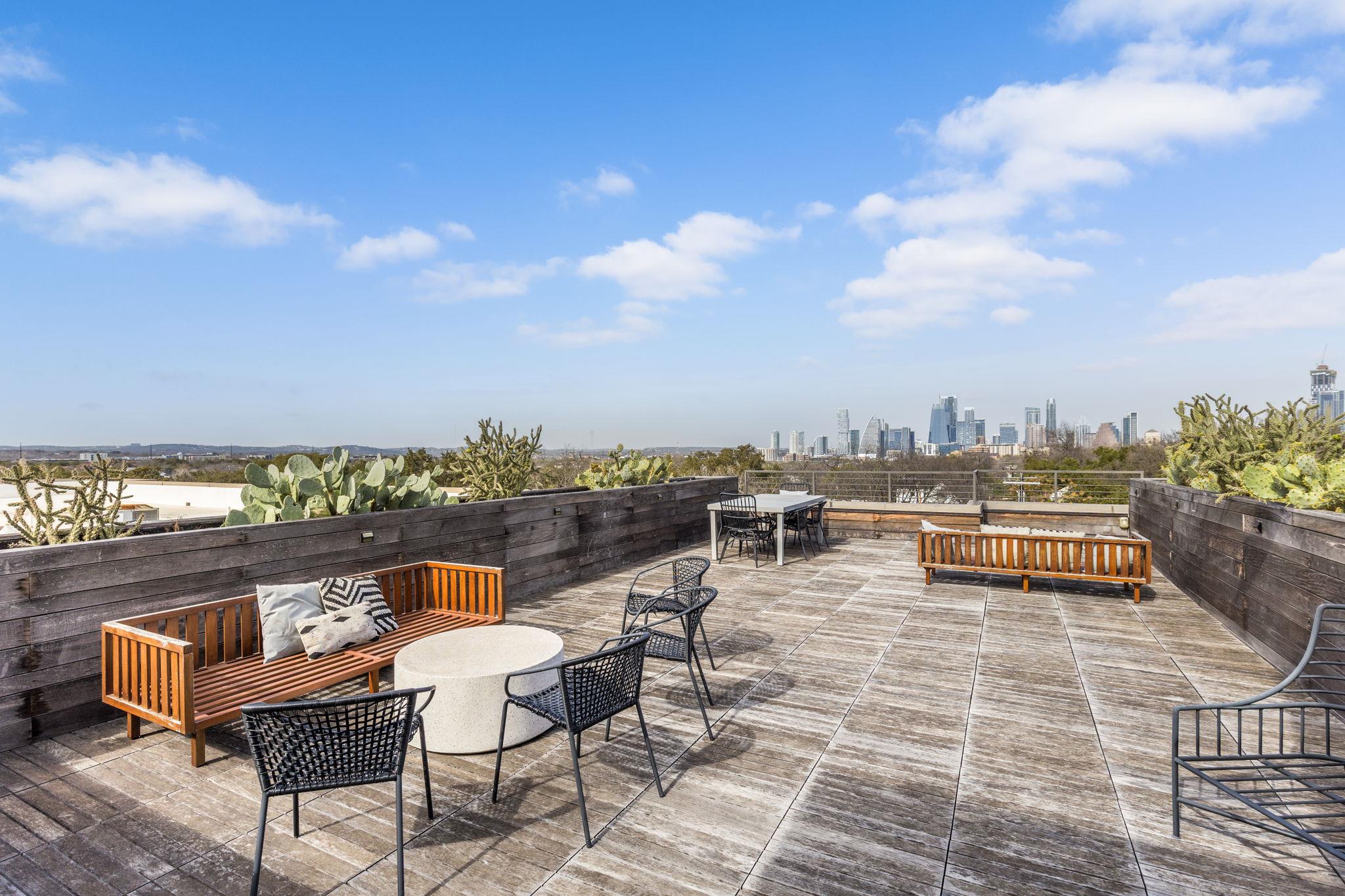 207 W Johanna St # 306, Austin, TX 78704