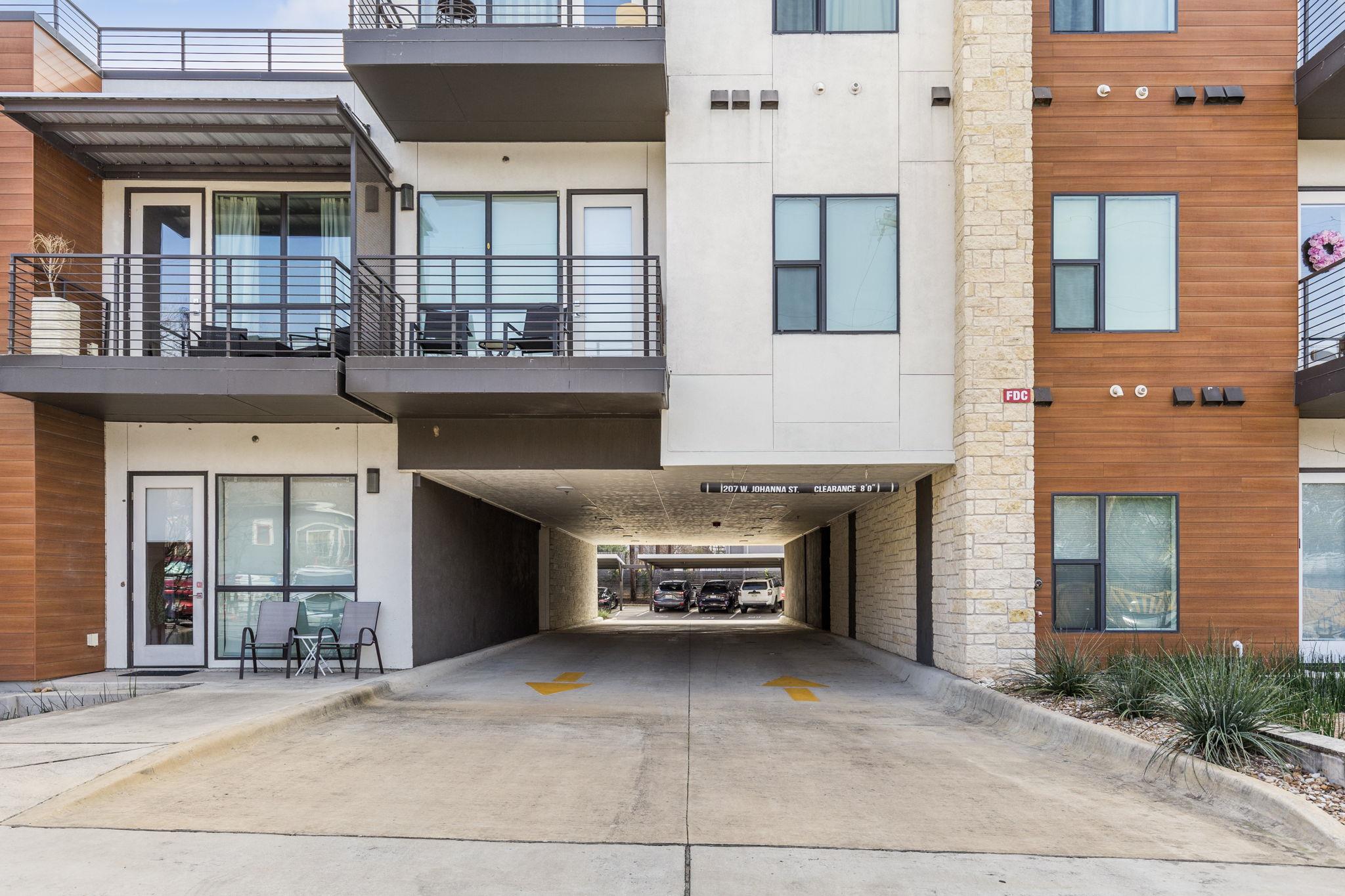 207 W Johanna St # 306, Austin, TX 78704