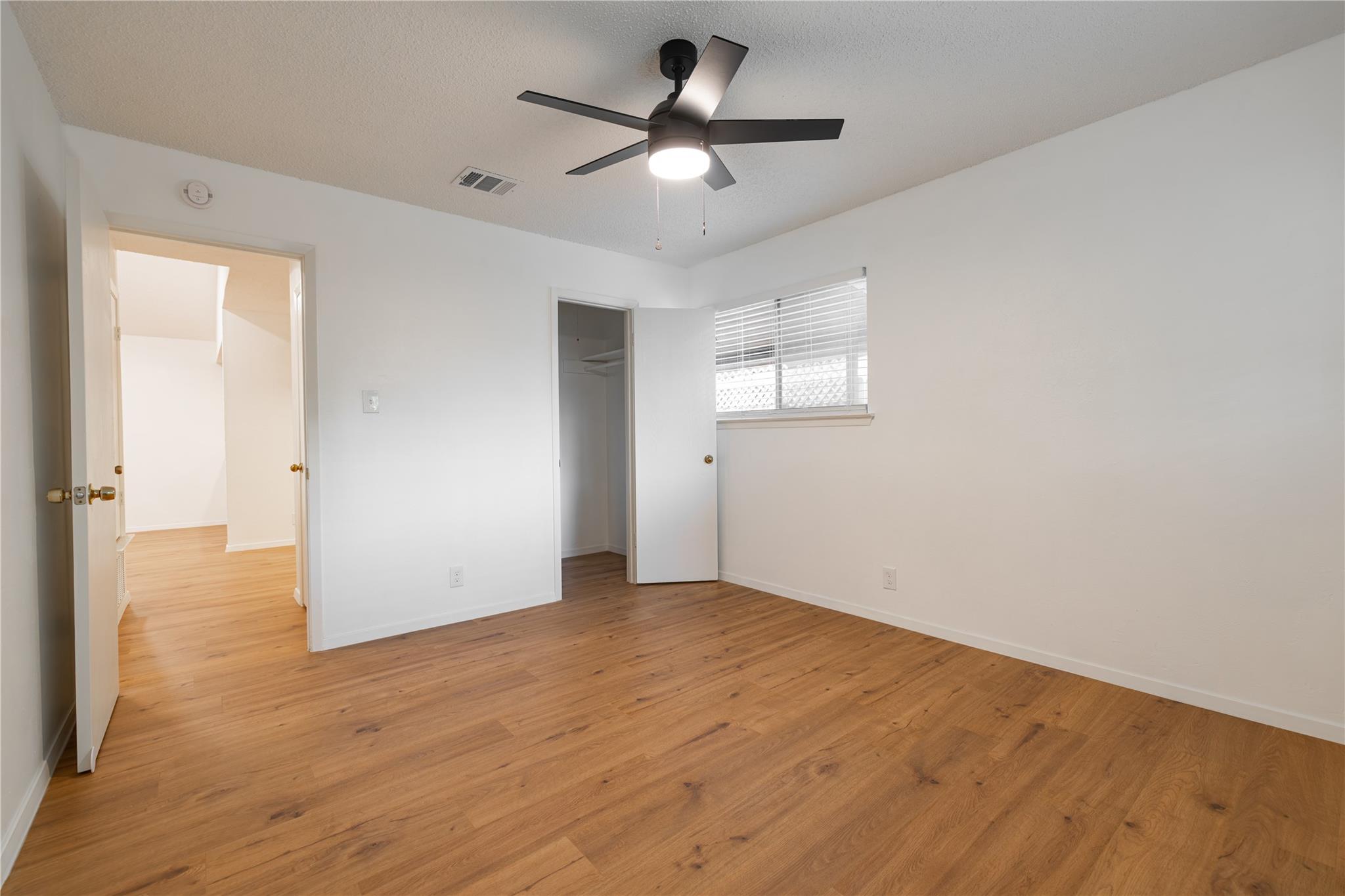 100 Nicole Cv # B, Round Rock, TX 78664