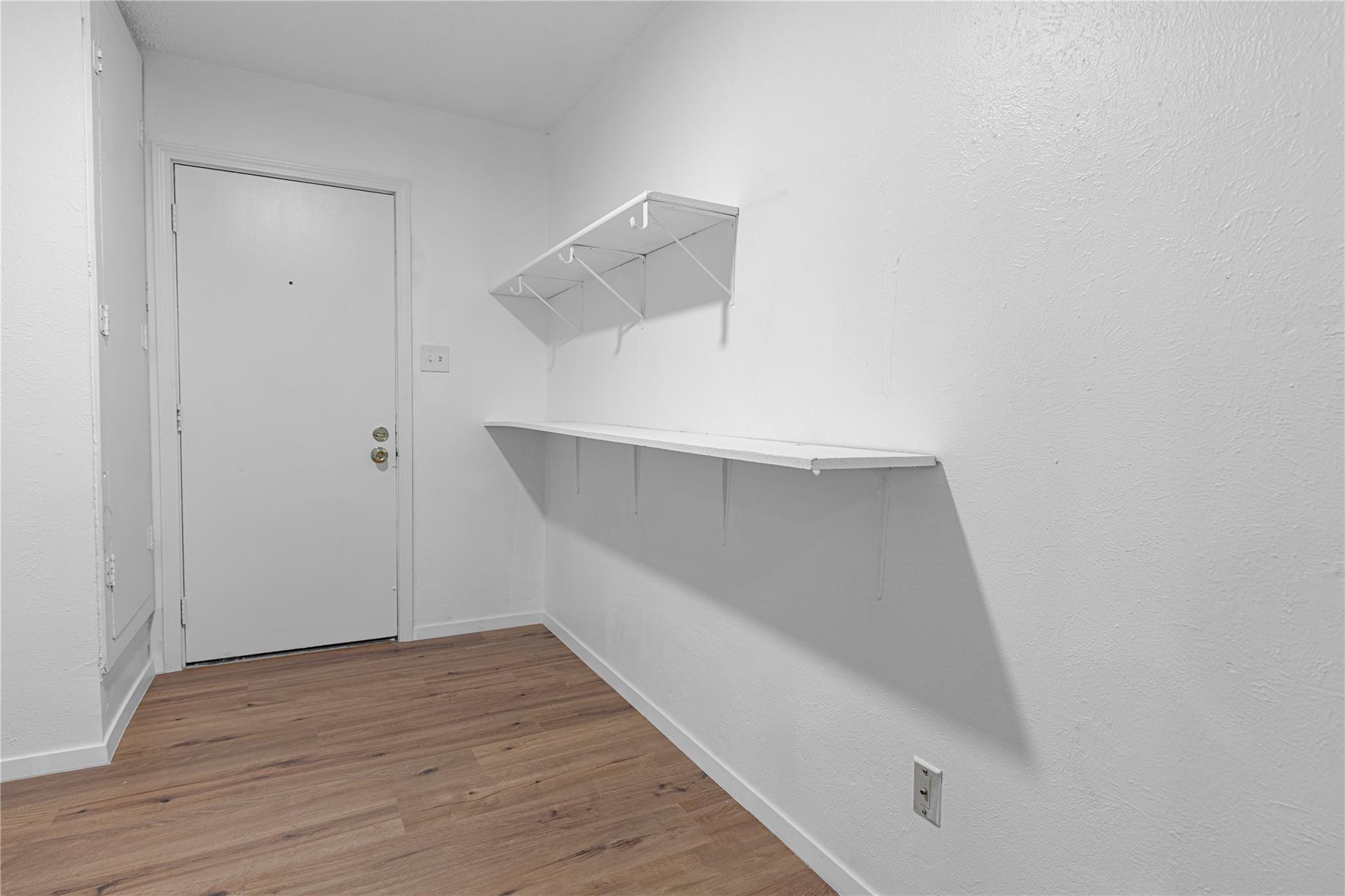 100 Nicole Cv # B, Round Rock, TX 78664