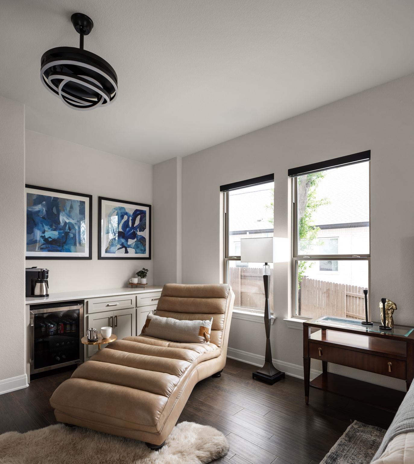 546 Bridge Water Loop, Dripping Springs, TX 78620