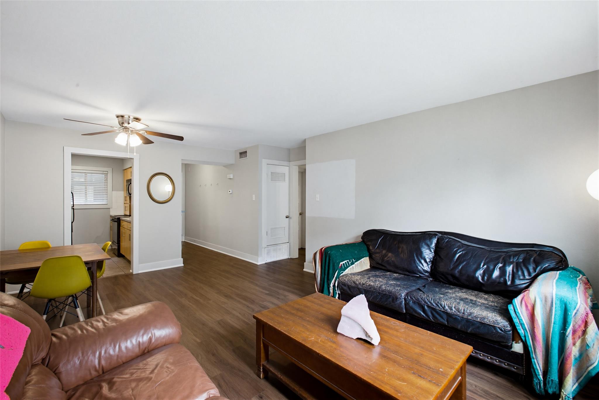 3815 Guadalupe St # 208, Austin, TX 78751