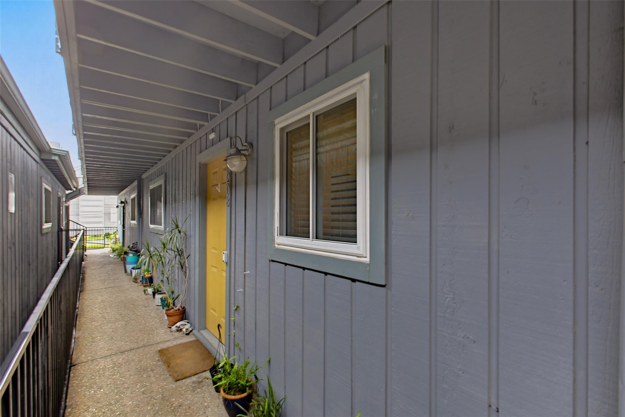 3815 Guadalupe St # 208, Austin, TX 78751