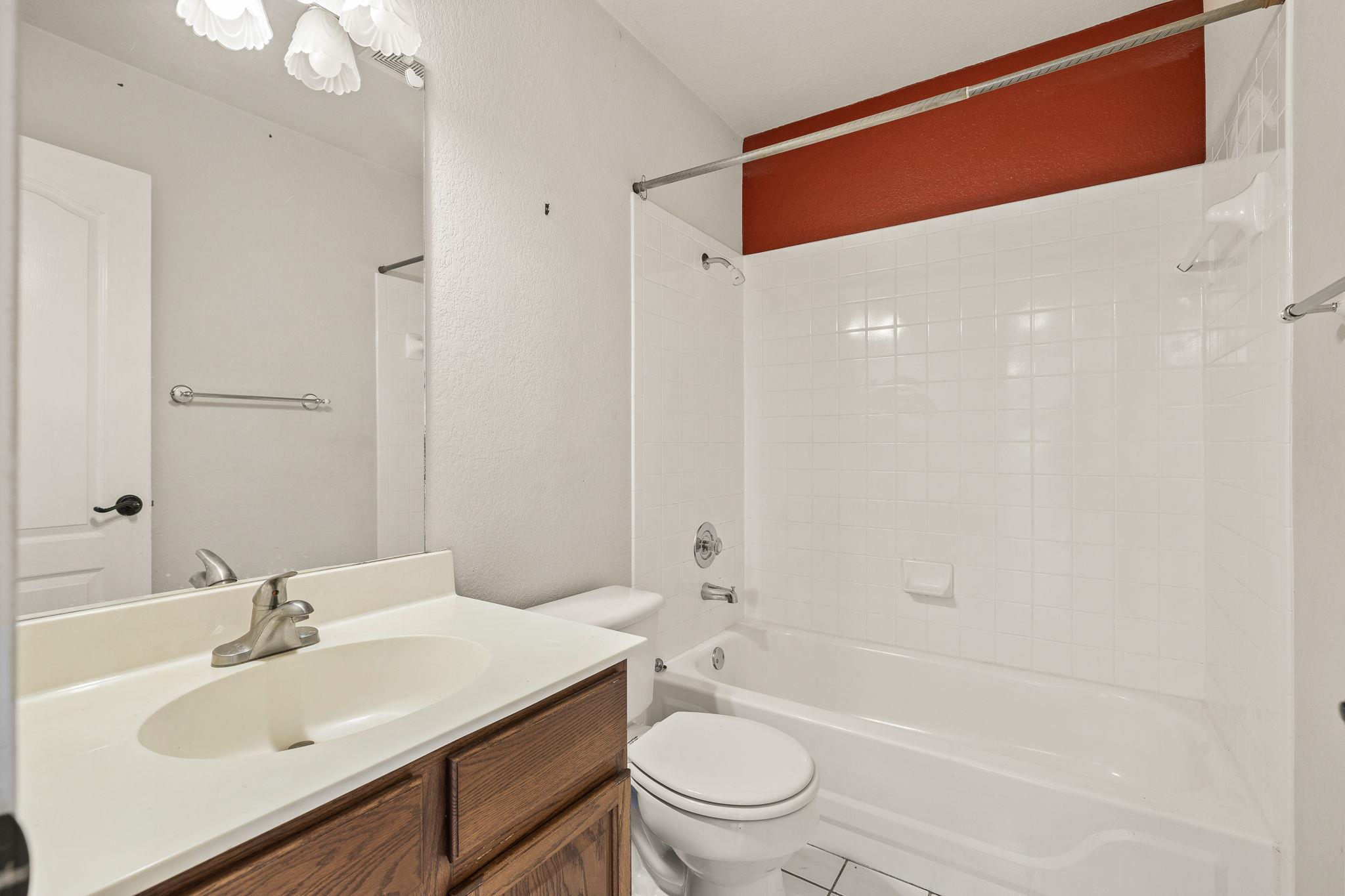 11901 Swearingen Dr # 130, Austin, TX 78758