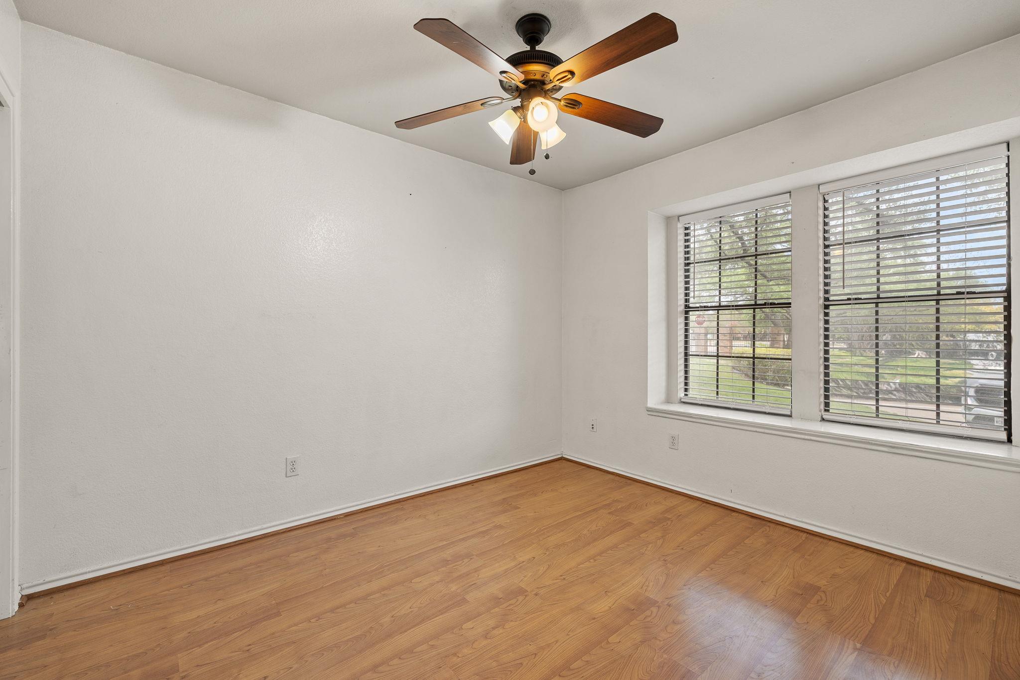 11901 Swearingen Dr # 130, Austin, TX 78758