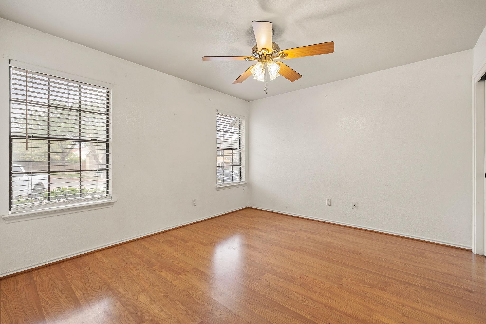 11901 Swearingen Dr # 130, Austin, TX 78758