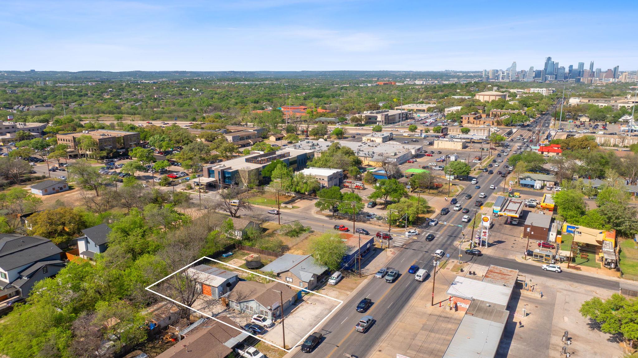 4208 S 1st St, Austin, TX 78745