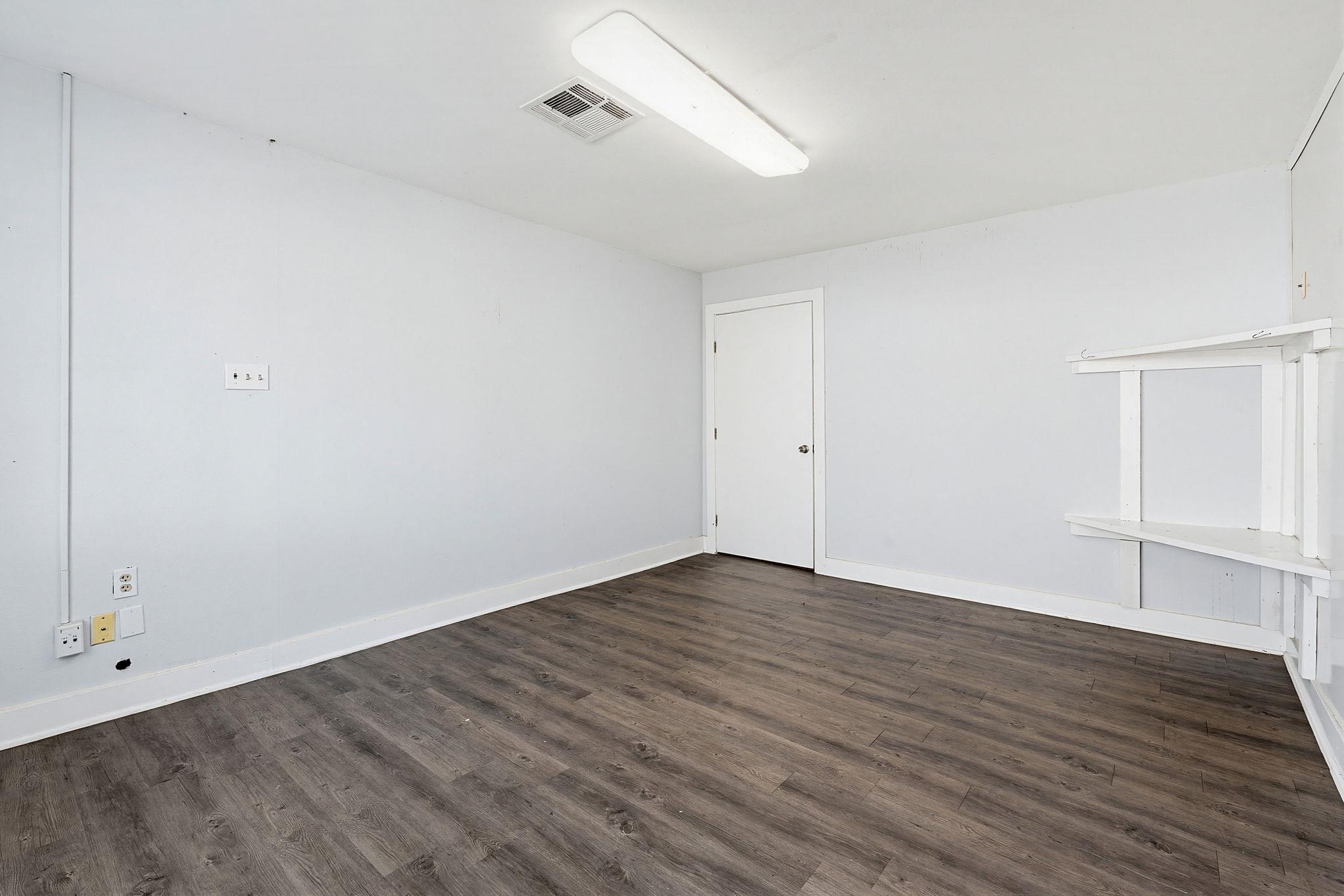 4208 S 1st St, Austin, TX 78745